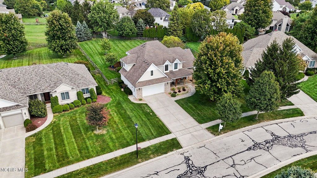 1470 Southridge Drive, Waterville, OH 43566