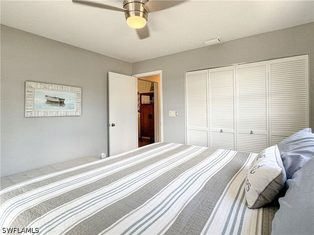 1042 Oak Forest DR, Naples, FL 34104