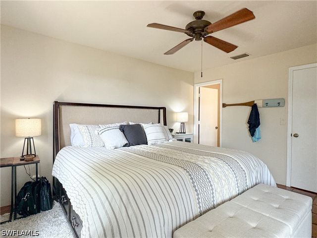 1042 Oak Forest DR, Naples, FL 34104