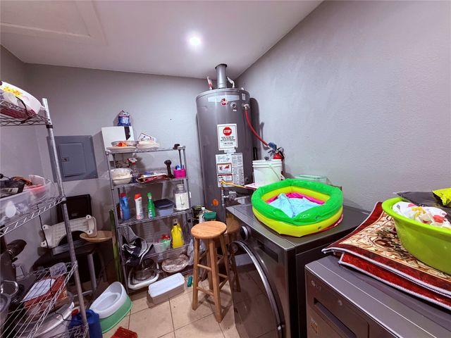 1209 Rosewood Hills Drive, Garland, TX 75040