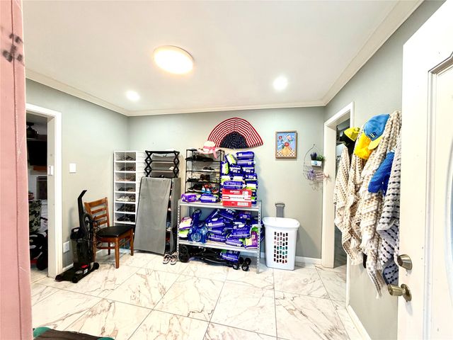 1209 Rosewood Hills Drive, Garland, TX 75040