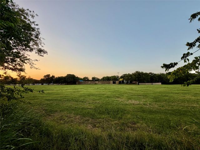 1209 Rosewood Hills Drive, Garland, TX 75040