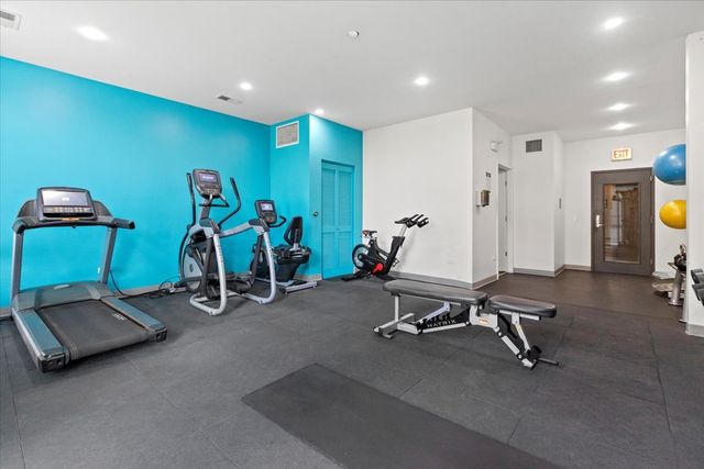 830 N Milwaukee Avenue 408, Chicago, IL 60642