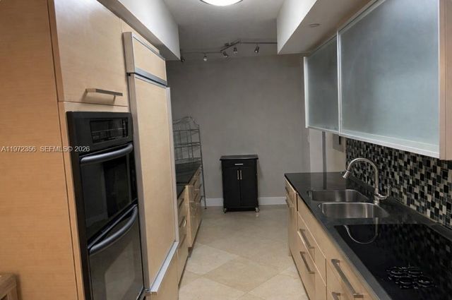 1850 S Ocean Dr 3007, Hallandale Beach, FL 33009