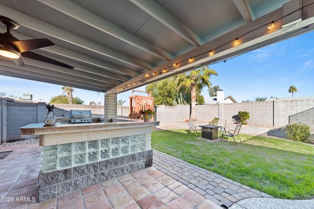 222 W WESCOTT Drive, Phoenix, AZ 85027