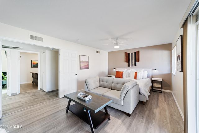 222 W WESCOTT Drive, Phoenix, AZ 85027