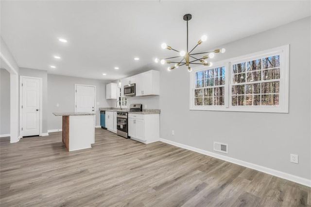 4022 Creel Drive, Lithia Springs, GA 30122