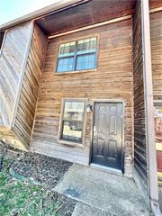 1370 N Oakland Avenue 4, Fayetteville, AR 72703