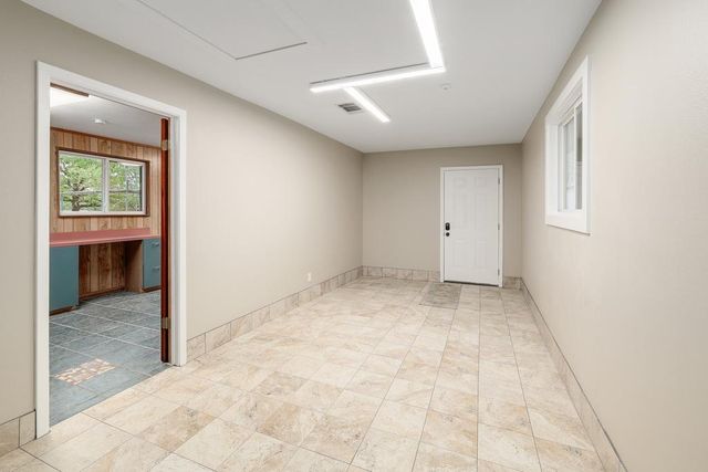 986 Shiloh RD, Bastrop, TX 78602