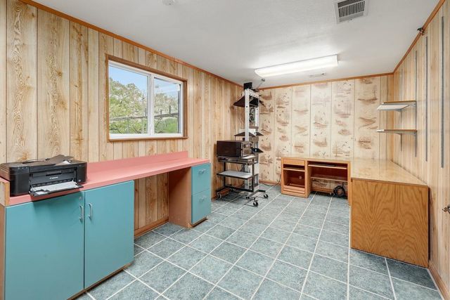 986 Shiloh RD, Bastrop, TX 78602