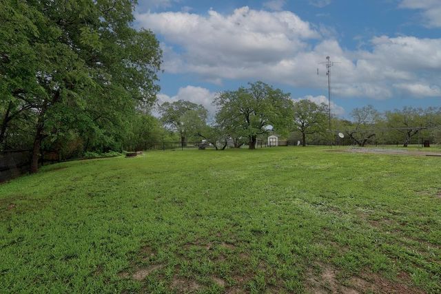 986 Shiloh RD, Bastrop, TX 78602