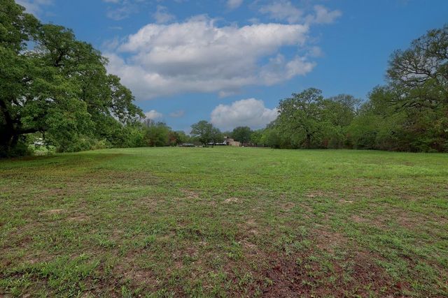 986 Shiloh RD, Bastrop, TX 78602