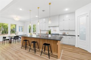 10913 Houston Drive, La Porte, TX 77571