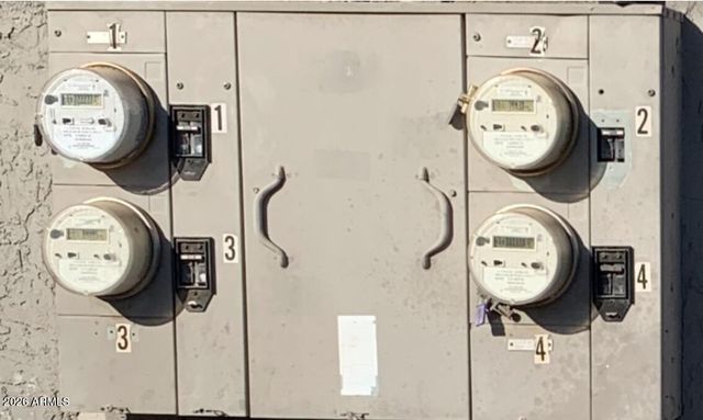 2045 W WASHINGTON Street, Phoenix, AZ 85009