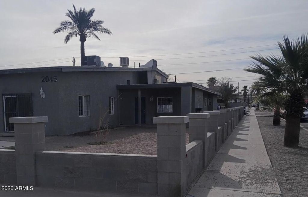 Image 2 of property listing at 2045 W WASHINGTON Street, Phoenix, AZ 85009
