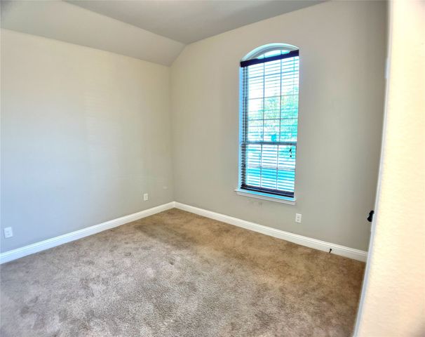 1525 Avenue A, Grand Prairie, TX 75051