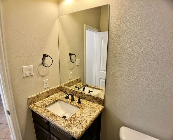 1525 Avenue A, Grand Prairie, TX 75051