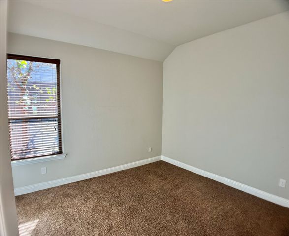 1525 Avenue A, Grand Prairie, TX 75051