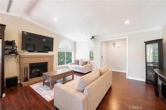 23201 Sherman Way G, West Hills, CA 91307