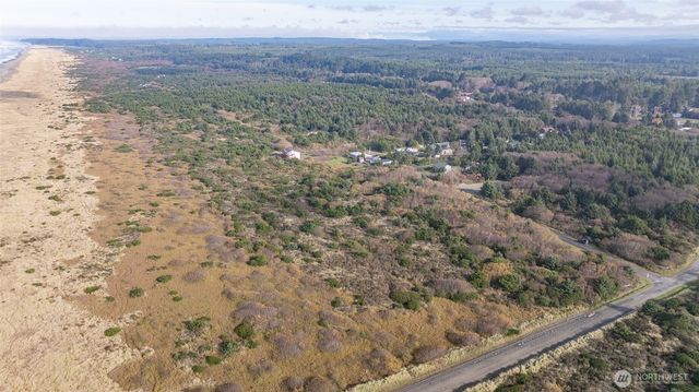 4 Driftwood Drive, Ocean City, WA 98569