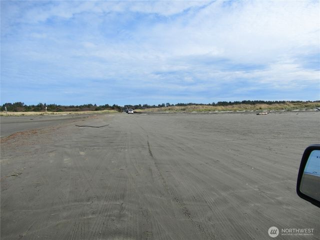 4 Driftwood Drive, Ocean City, WA 98569