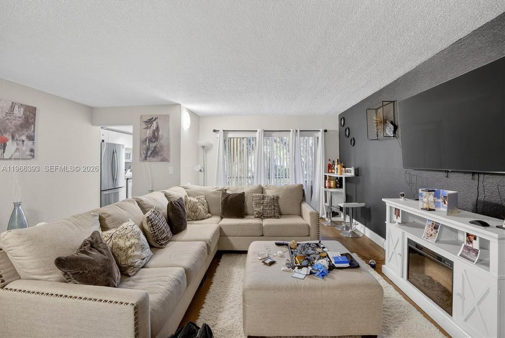 4141 NW 21st St 103, Lauderhill, FL 33313