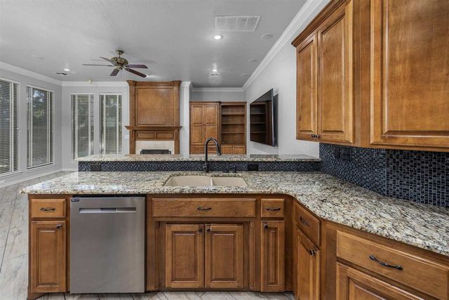 8004 NW Cheswick Ave, Lawton, OK 73505