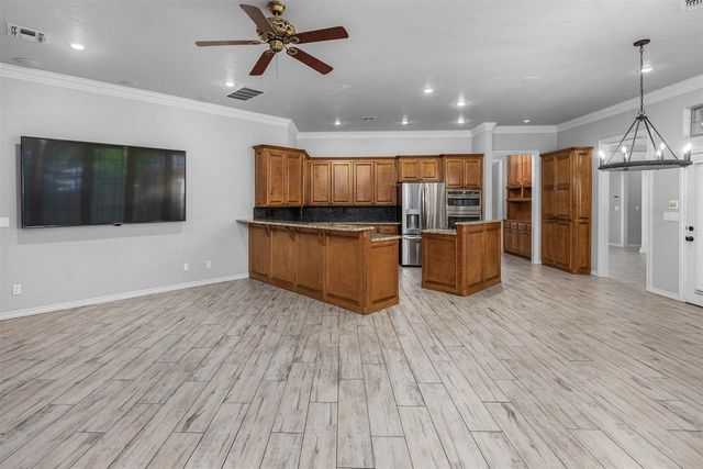 8004 NW Cheswick Ave, Lawton, OK 73505