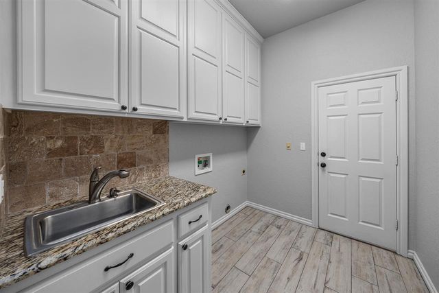 8004 NW Cheswick Ave, Lawton, OK 73505