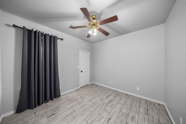 8004 NW Cheswick Ave, Lawton, OK 73505