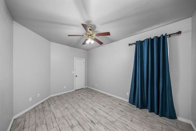 8004 NW Cheswick Ave, Lawton, OK 73505