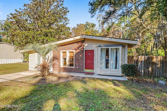 137 Bonaire Circle, Beaufort, SC 29906