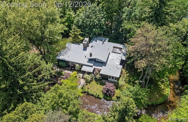 3954 N Ellamae Road, Oakland, MI 48363