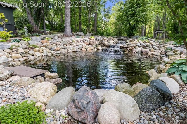 3954 N Ellamae Road, Oakland, MI 48363
