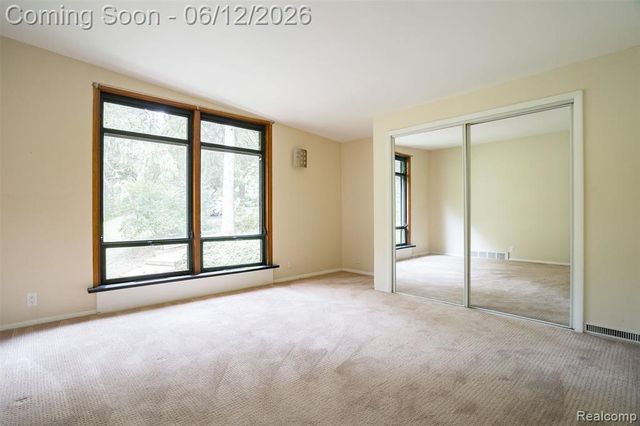 3954 N Ellamae Road, Oakland, MI 48363