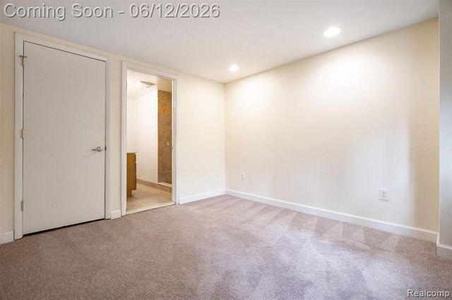 3954 N Ellamae Road, Oakland, MI 48363