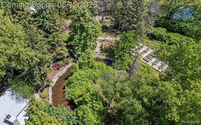 3954 N Ellamae Road, Oakland, MI 48363