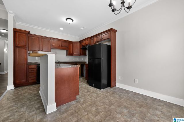 121 KINGSTON COURT, Birmingham, AL 35211