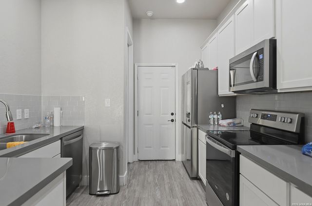 164 Avenue Ventana, San Antonio, TX 78256