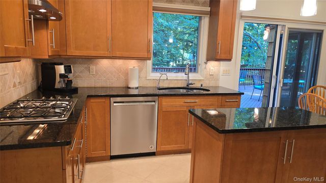 19 York Drive, New City, NY 10956
