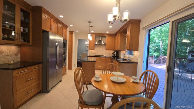 19 York Drive, New City, NY 10956
