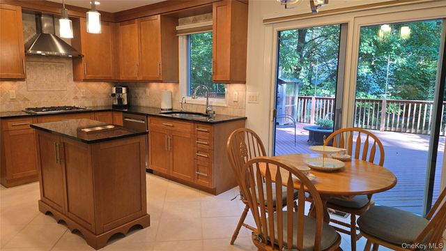 19 York Drive, New City, NY 10956