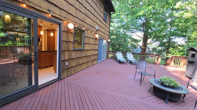 19 York Drive, New City, NY 10956