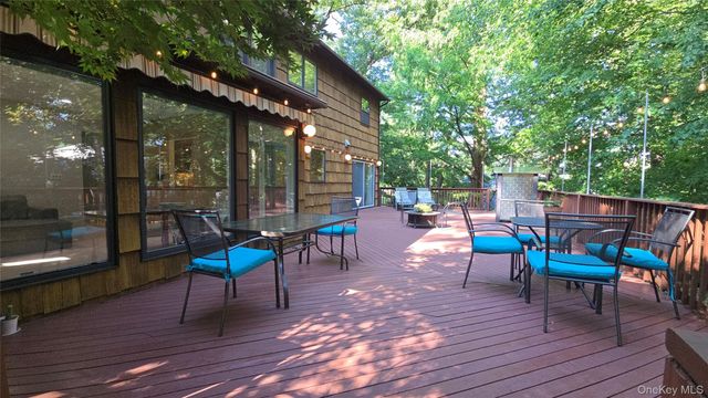 19 York Drive, New City, NY 10956