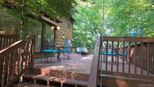 19 York Drive, New City, NY 10956