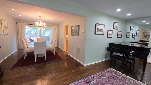 19 York Drive, New City, NY 10956
