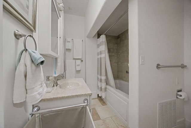 203 E Poplar Street, Harrodsburg, KY 40330