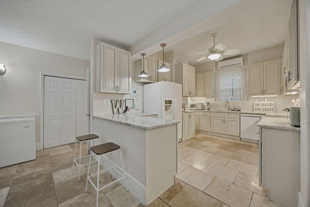 203 E Poplar Street, Harrodsburg, KY 40330