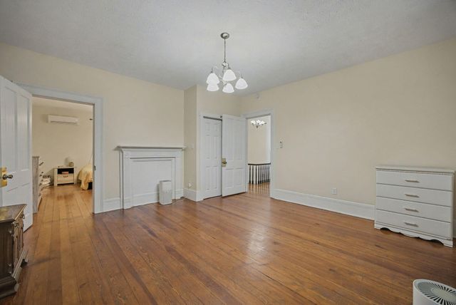 203 E Poplar Street, Harrodsburg, KY 40330