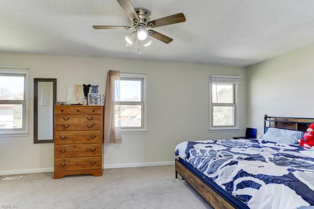 3808 Sugar Creek CIR, Portsmouth, VA 23703